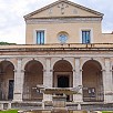 Basilica di santa maria in domnica con fontana della navicella - Roma (Lazio)